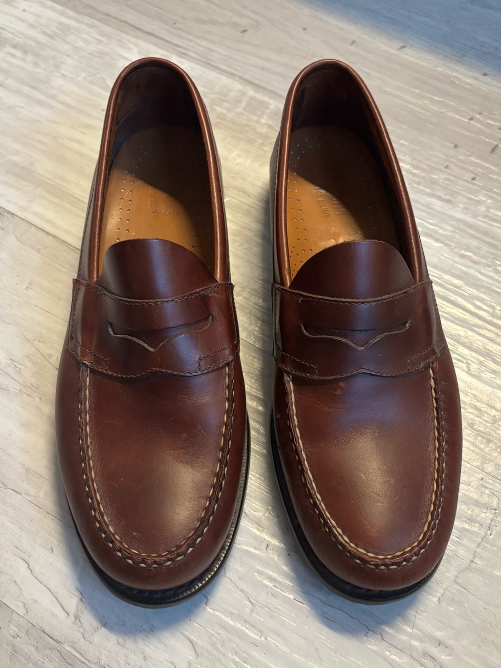 G.H. Bass & Co. Vintage Weejun Brown Leather Penny Loafers Men’s Size 9
